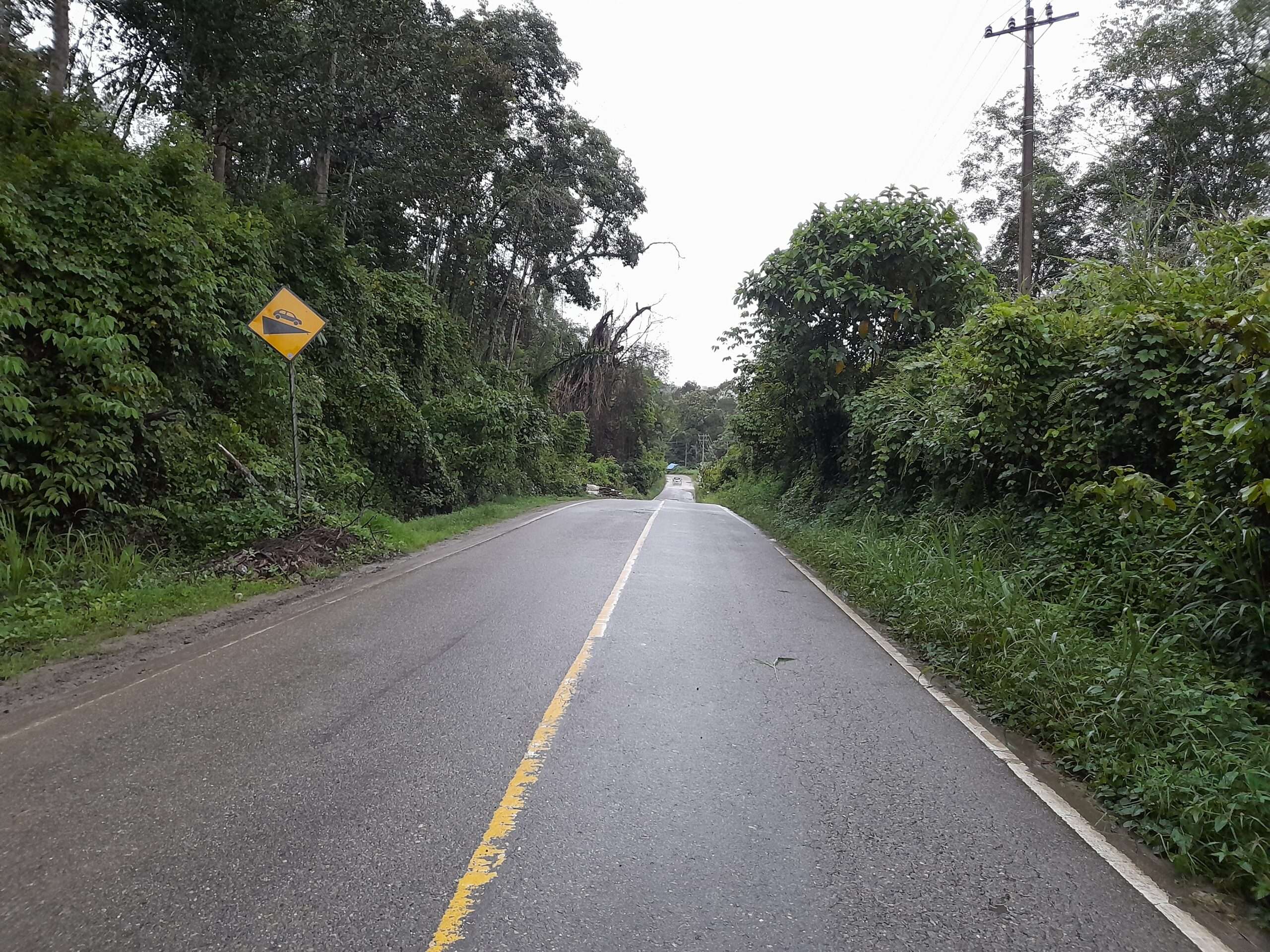 roads between Medan to Padang