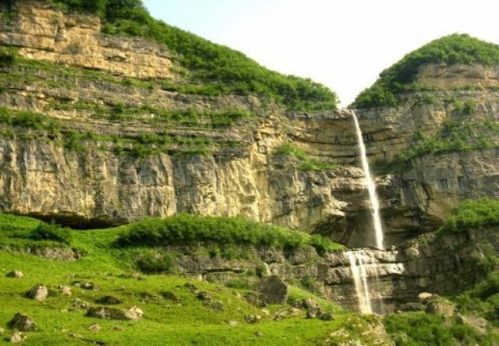 afurdzhi waterfall