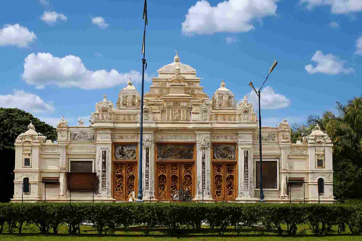 Jaganmohan Palace & Art Gallery