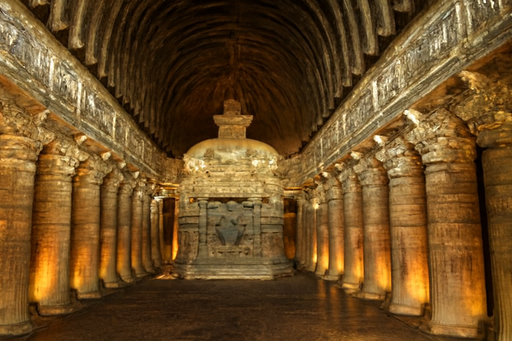 caves in Ajanta 